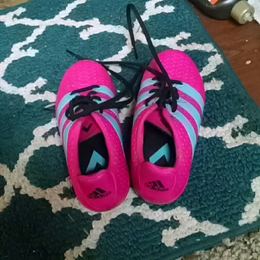 Cleats - Picture 2 of 3